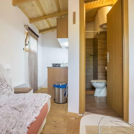 Eco Holiday Home Lavanda Funtana Exterior photo